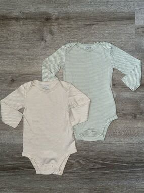 Carter’s bundle striped bodysuits size 12 months